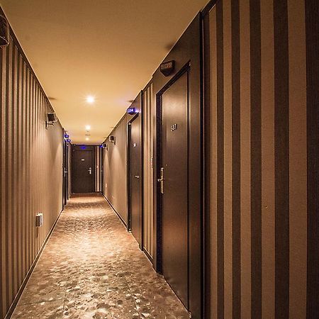 Max Hotel Теджън Екстериор снимка