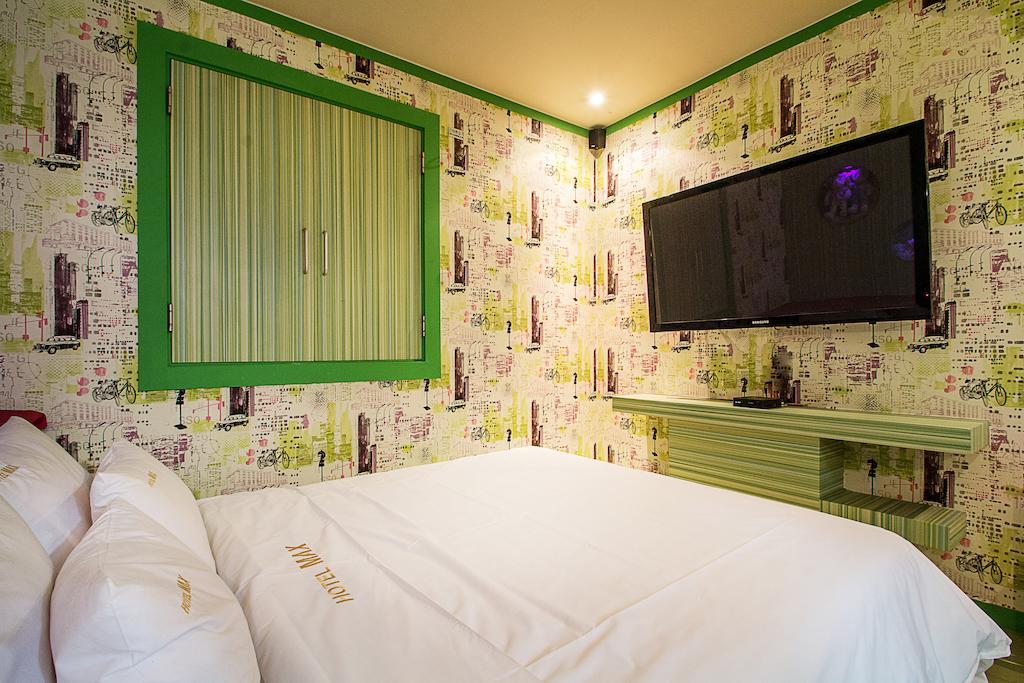 Max Hotel Теджън Стая снимка